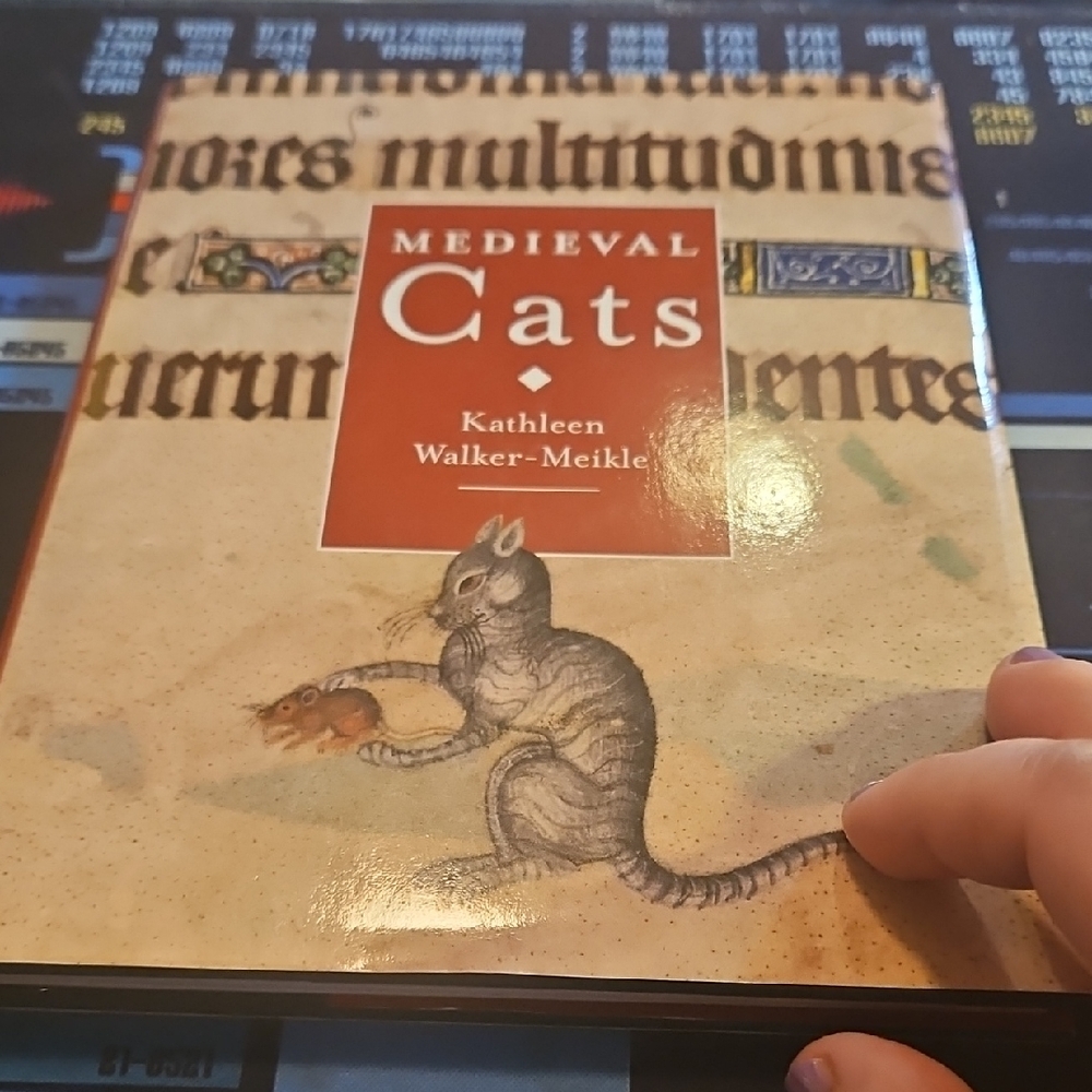 Medieval Cats by Kathleen Walker-Meikle - Illustrated Hardcover (Beige/Red)
